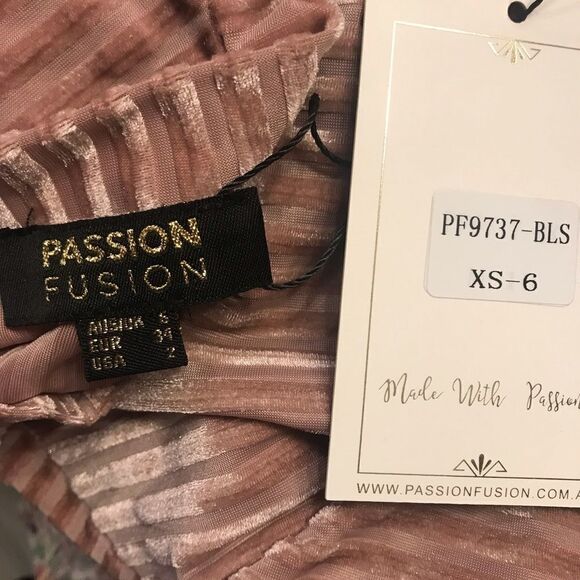 Passion Fusion ribbed velvet dress - Picture 6 of 6